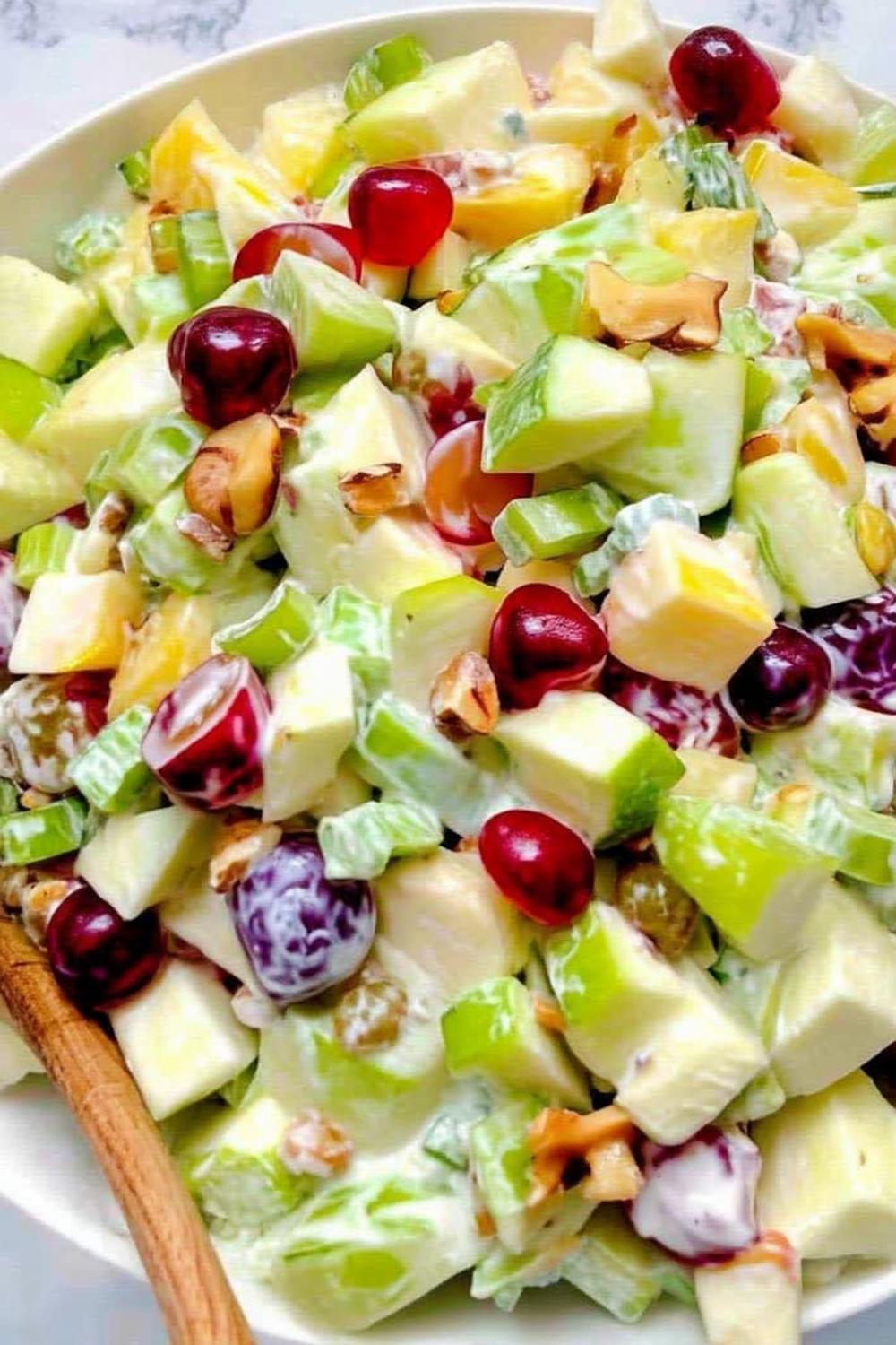 Festlig fruktsallad med nötter