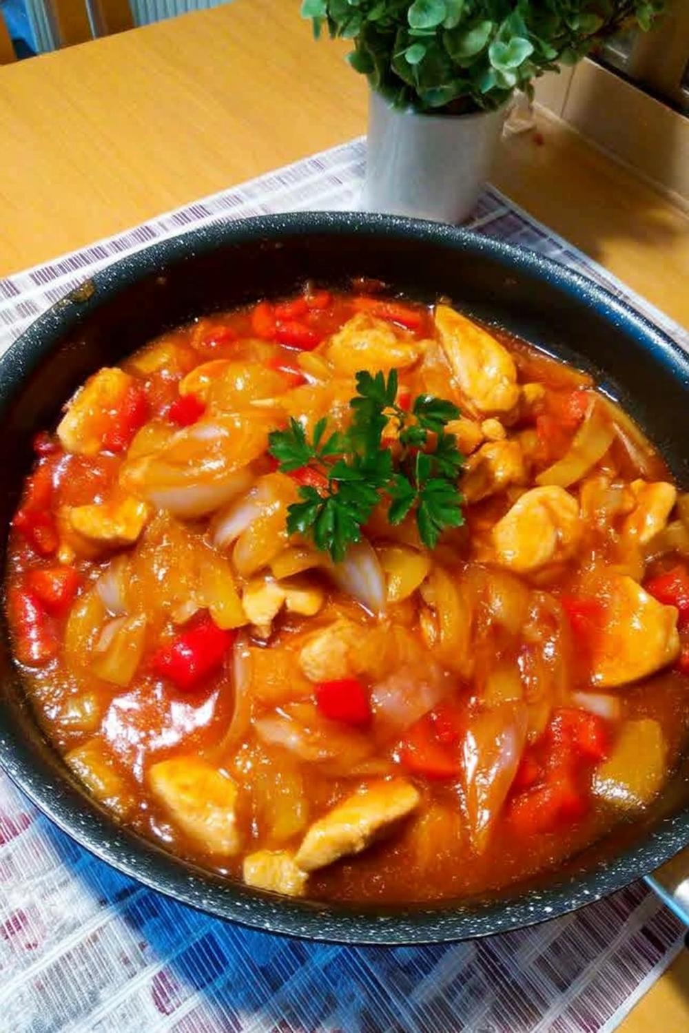 Kryddig kycklinggryta med paprika