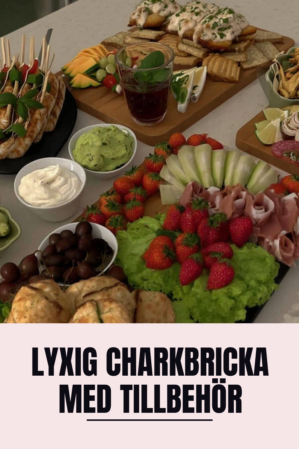 Lyxig charkbricka med tillbehör