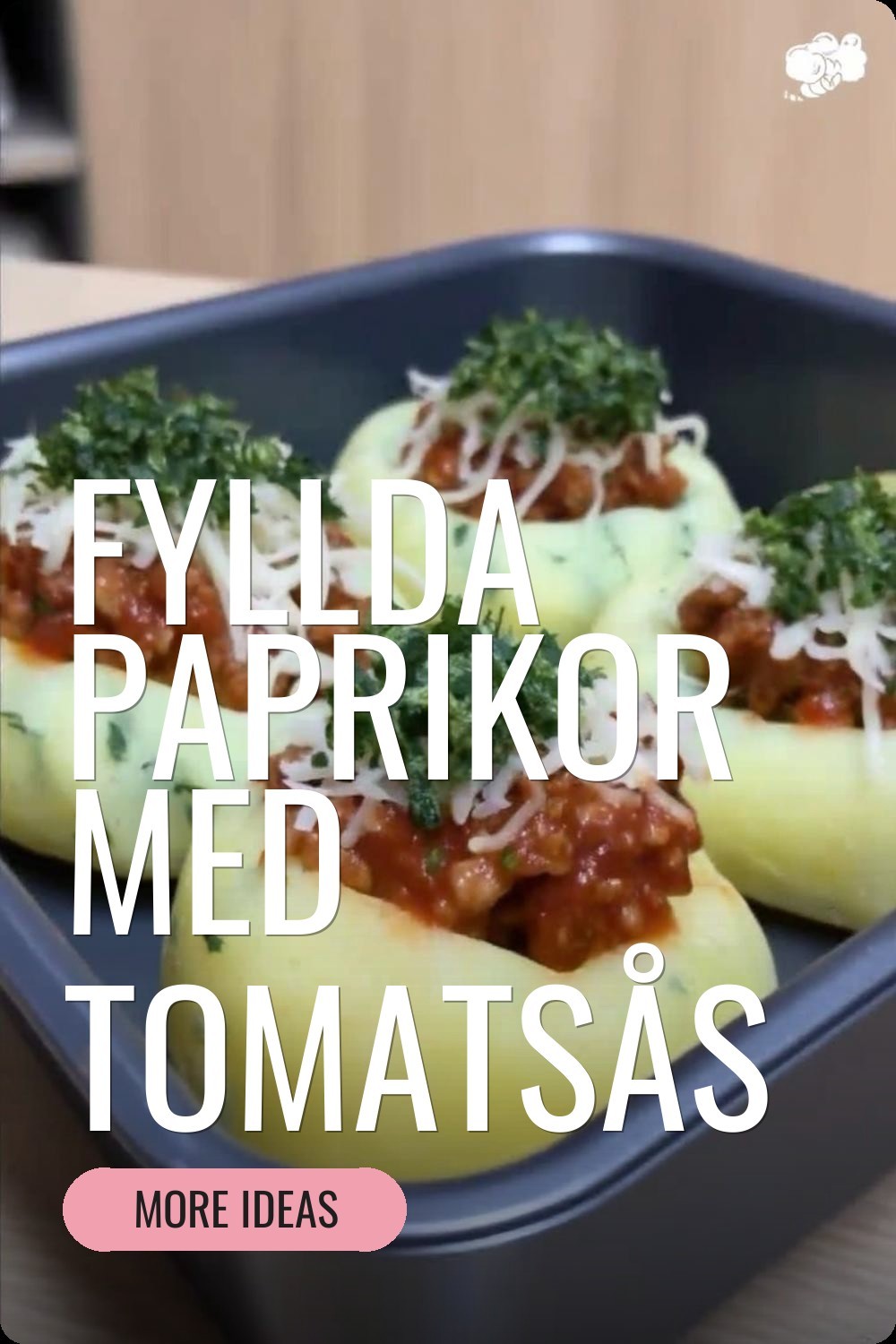 Fyllda paprikor med tomatsås